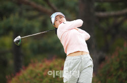 [포토]홍진영,파워풀 티샷                                                                                                                                                                                