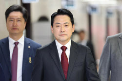 [속보] 장동혁 “상황에 따라 필요한 거취, 제가 결정”
