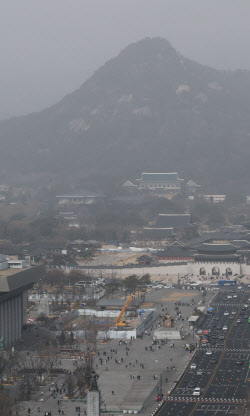 아침 기온 ‘뚝’ 최대 10도 급강하…황사까지 겹쳐 쌀쌀[오늘날씨]