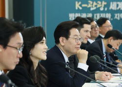 ‘135억 달러 적자’ 늪 빠진 관광…대통령 직속 ‘강력 컨트롤타워’로 돌파