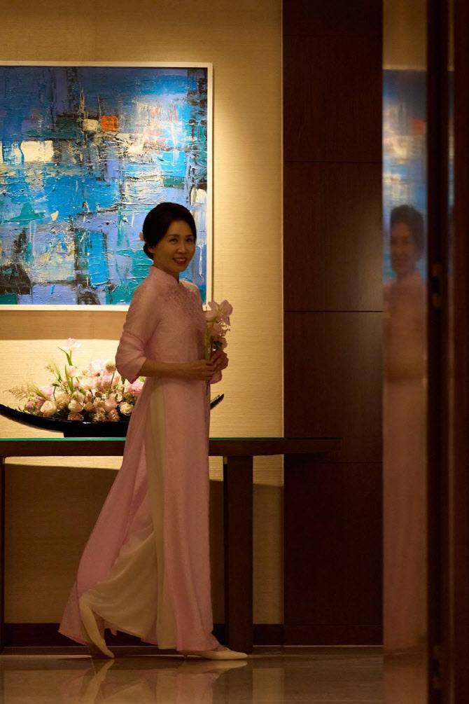  아오자이 입은 김혜경 여사                                                                                                                                                                        