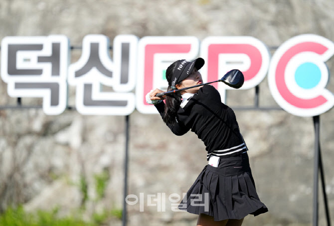 김시현,강력하게 시작한다                                                                                                                                                                          