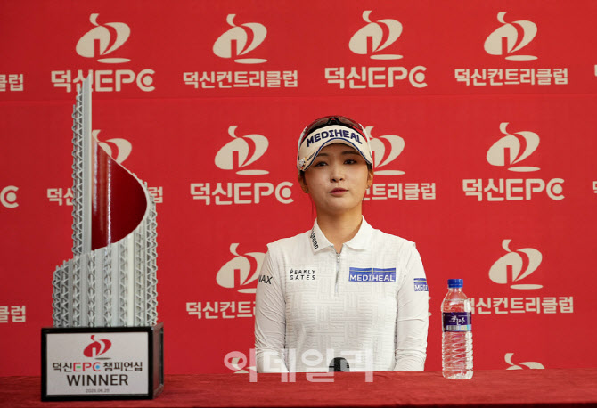 이예원,공식 인터뷰 시작합니다                                                                                                                                                                     