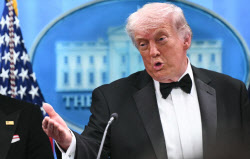 이란 "핵 빼고 종전 먼저"…트럼프 "핵 양보 못해"