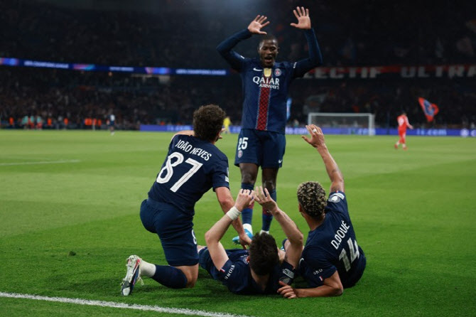 챔피언스리그 4강 PSG vs 뮌헨 1차전 분석: 하키미 부상 악재 속 파리의 결승행 전략은?