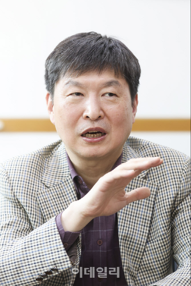 "기존 중복상장 해소 방안 필요…소급적용도 고려해야"[만났습니다①]