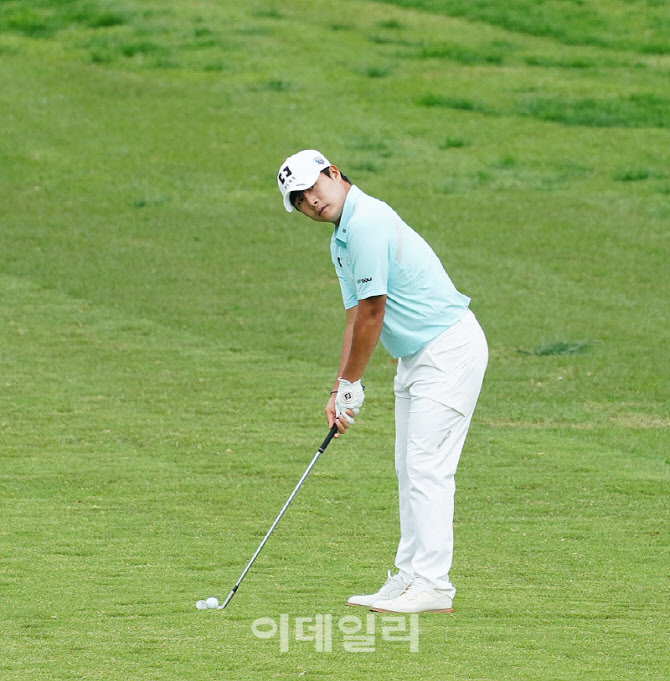  김민규, 핀에 가까이                                                                                                                                                                              