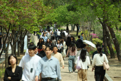 포근하다 밤 비…연휴 셋째 날 전국 확대[오늘날씨]