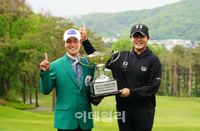  송민혁, (김)민규형과 함께                                                                                                                                                                        