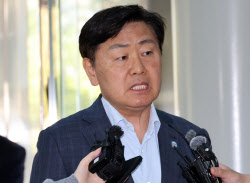 ''제명 반발'' 김관영 전북지사, 결국 무소속 출마할 듯