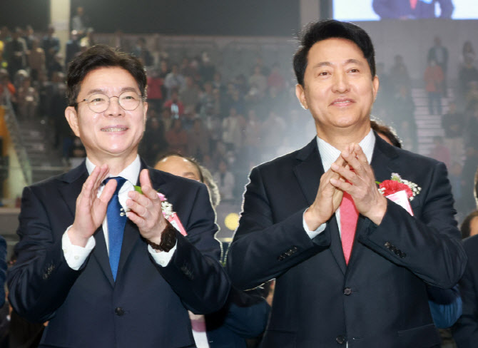 정원오-오세훈, 대한노인회 서울시연합회 제54회 어버이날 기념행사 참석                                                                                                                              