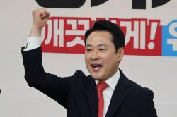 장동혁, 우의장 만나 “위헌적 특검 추진하면서 개헌 논의, 맞지 않아”