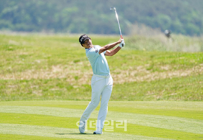  옥태훈, 빛나는 컨트롤샷                                                                                                                                                                          