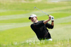 [포토] 양지호, 선두를 위협하는 샷                                                                                                                                                                       