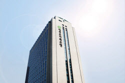 매각 앞둔 애큐온저축銀, PF 사후관리 조직 없앴다…독일까 실일까[only 이데일리]