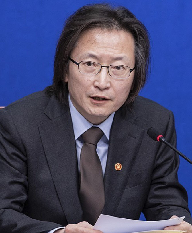 주병기 “교복담합, 일부 대리점 혐의 확인…제재수위 높여야”