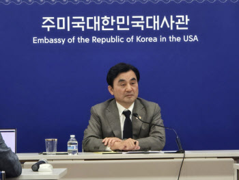안규백 "美국방 만나 호르무즈 단계적 기여 방안 검토 전달"