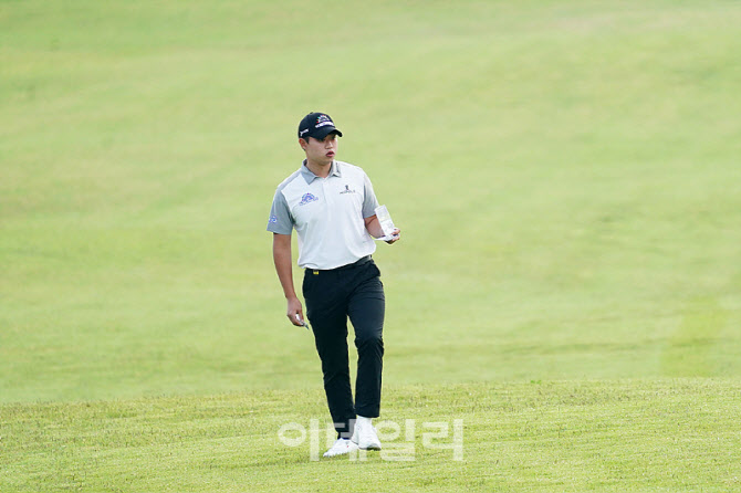  김상원, 그린 공략을 고민한다                                                                                                                                                                     