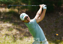 [포토] 문도엽, 호쾌한 샷으로 우승컵에 도전한다                                                                                                                                                          