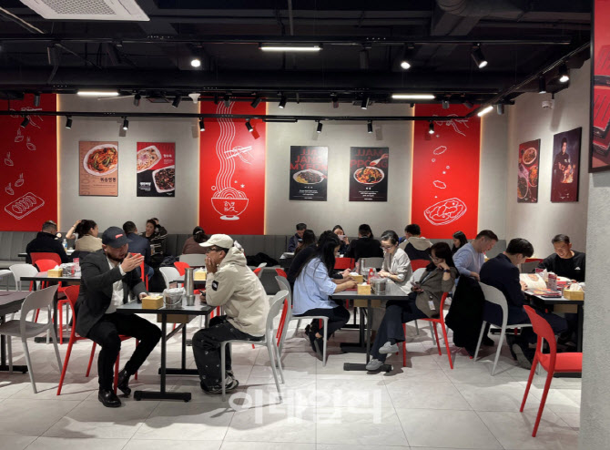 [포토] 더본코리아, 몽골 홍콩반점 1호점 오픈