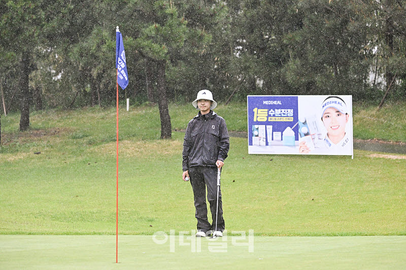  권수민, 고민한다                                                                                                                                                                                 