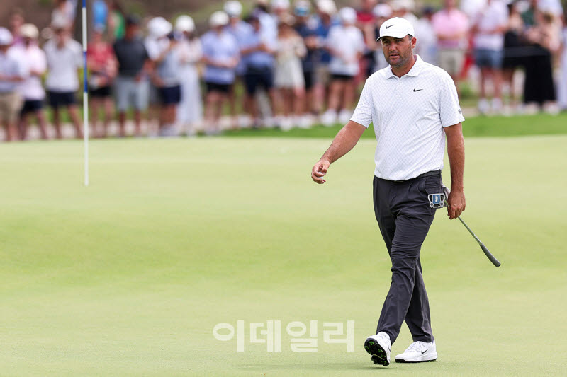 스코티 셰플러,먼거리 버디 성공                                                                                                                                                                    