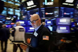 마이크론 시총 1조달러 돌파·S&P500 또 최고치…AI 랠리 지속[뉴스새벽배송]