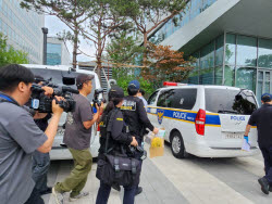 `LG전자 마곡센터 칼부림` 협력사 직원, "업무갈등 때문" 진술(종합)