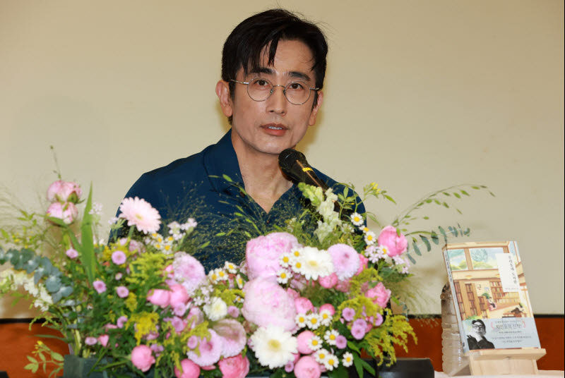 [포토]인사말하는 차인표 작가