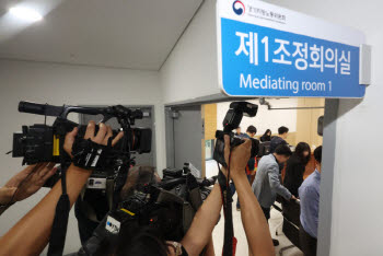 카카오 노사, 8시간 마라톤 협상 끝내 결렬…창사 첫 '파업' 초읽기