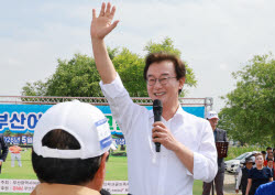 전재수 "부산 북구갑 접전? 하정우 여론 일어나고 있어"