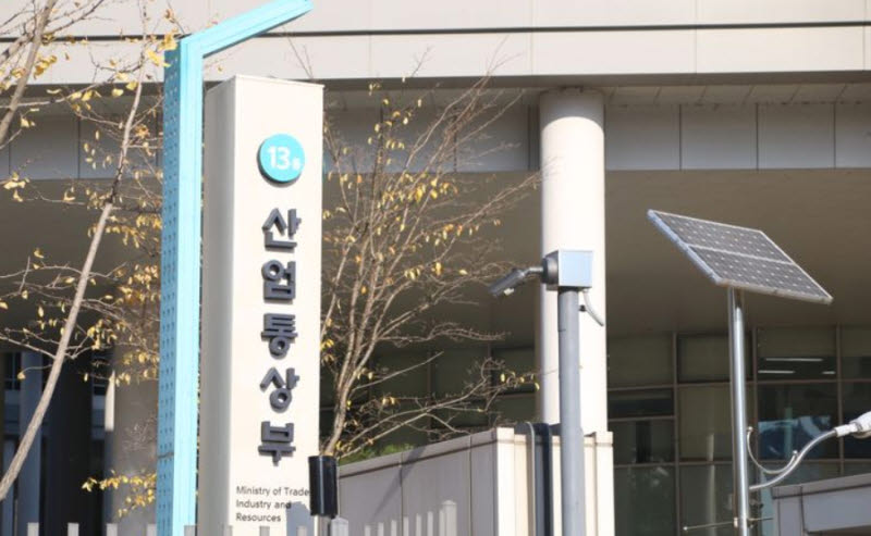 해외사업장 유지 허용에 고용규제 완화…유턴기업 늘린다
