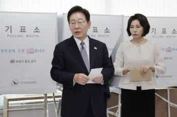 "이 말 불편한 정치인 있다면"...李대통령  콕 집은 '구태 기득권자'는?