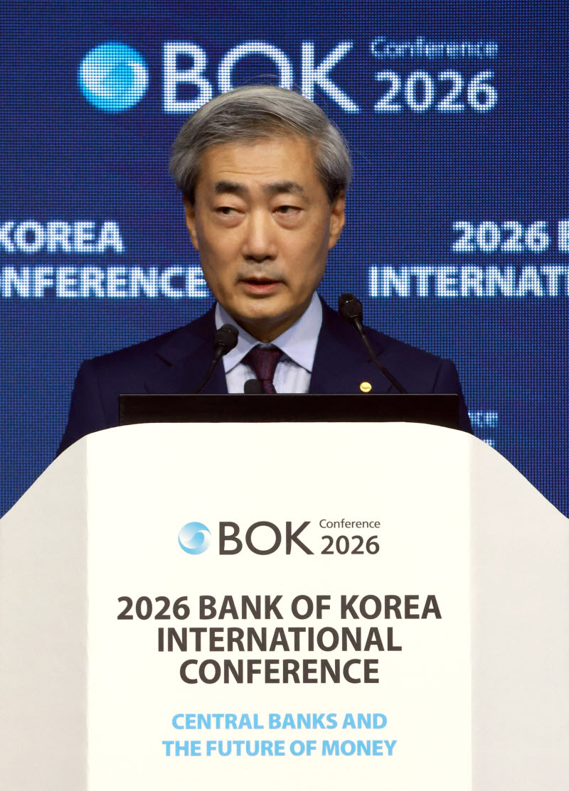 신현송 총재 “韓, 통화정책 조정 장애물 적어”…금리인상 재차 시사