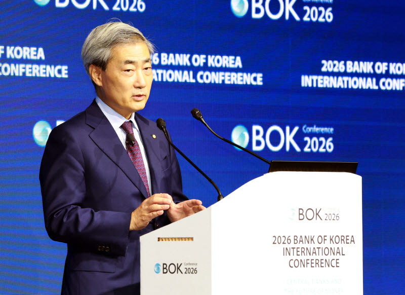 신현송, 금리인상 재차 시사 나서…"韓경제, 강건…우호적 여건 잘 활용해야"