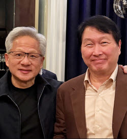 '37만전자·244만닉스' 프리마켓 급등…젠슨 황 ‘대만 회동’에 들썩[특징주]