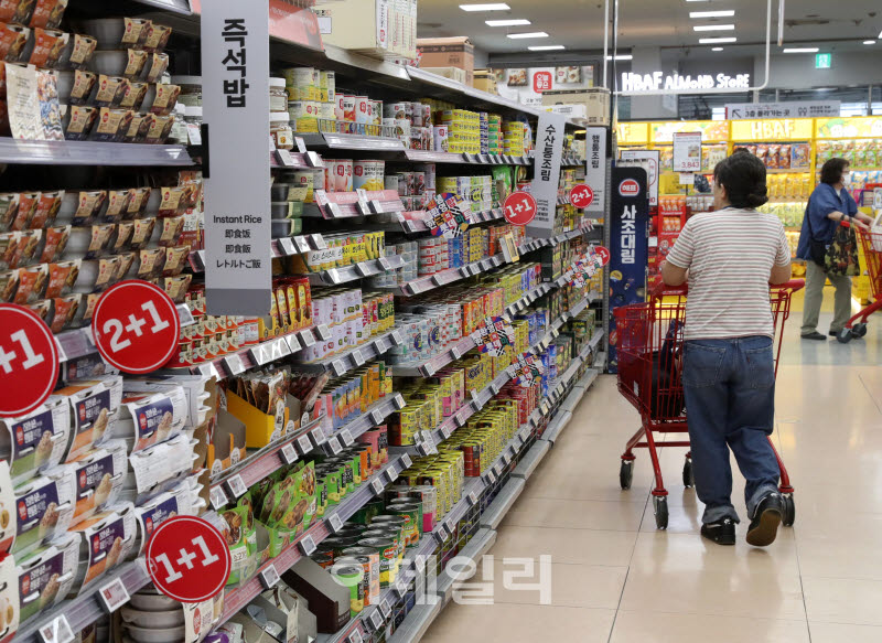  소비자물가 2년 2개월 만에 최대폭 상승                                                                                                                                                            
