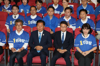 [6월 선거]광역단체장 민주당 11곳, 국민의힘 1곳, 접전 4곳…지상파 3사 출구조사