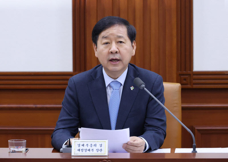구윤철 "금융외환시장 변동성 확대·민생물가에 각별한 경각심"