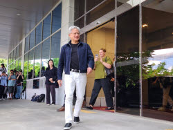 [속보] 한국 도착한 젠슨황 