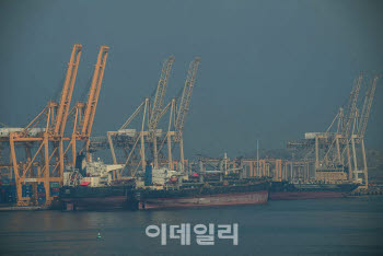 “휴전이라더니 또 충돌”…미군, 이란 드론 격추·레이더 기지 타격