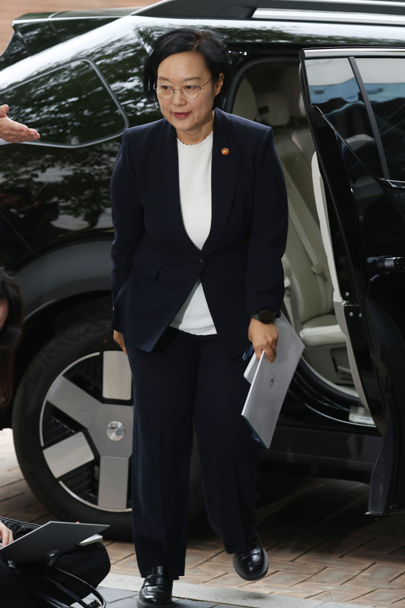 한성숙 총리 후보자, 첫 CEO 출신                                                                                                                                                                   