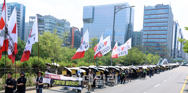 ‘임금 협상 결렬’ 카카오 노조, 창사 첫 부분파업                                                                                                                                                  