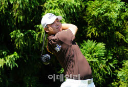 [포토] 장유빈, 파워샷으로 우승컵을 노린다                                                                                                                                                               