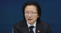 공정위, LG화학·롯데케미칼 등 10곳 현장조사…“화학제품 담합 의혹”[only 이데일리]