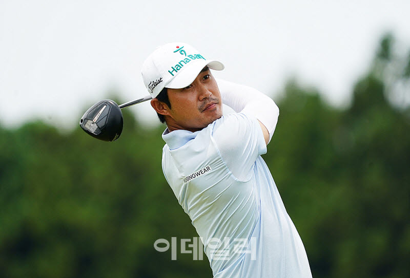 박은신, 호쾌한 티샷으로 우승을 노린다                                                                                                                                                            