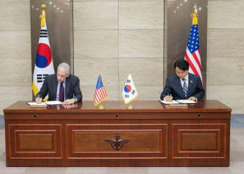 北 “되돌릴 수 없는 핵보유국 지위…비핵화는 끝났다”