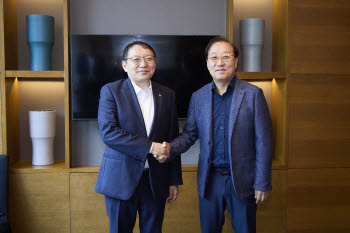 카카오뱅크, 몽골 중앙은행과 디지털 금융 협력 방안 논의