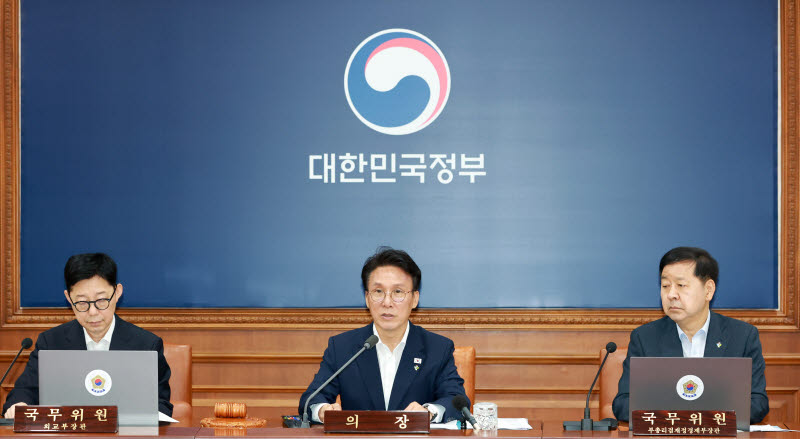 잠실 핸드볼경기장 관련 발언하는 김민석 국무총리                                                                                                                                                   