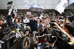 [속보]국힘 중재 끝에 `잠실 개표소` 조건부 진입